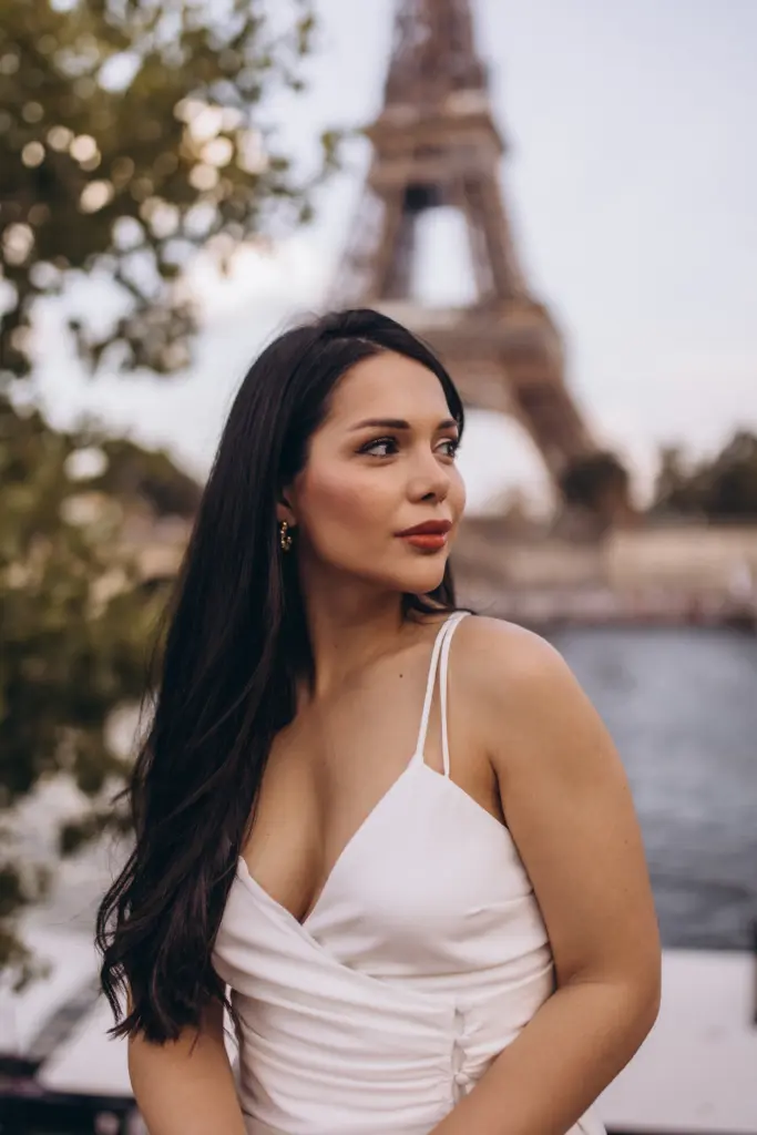 Golden Light Portrait Photoshoot in Paris by Julia Litvin
