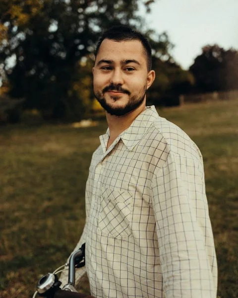 Anatolii, Paris photographer