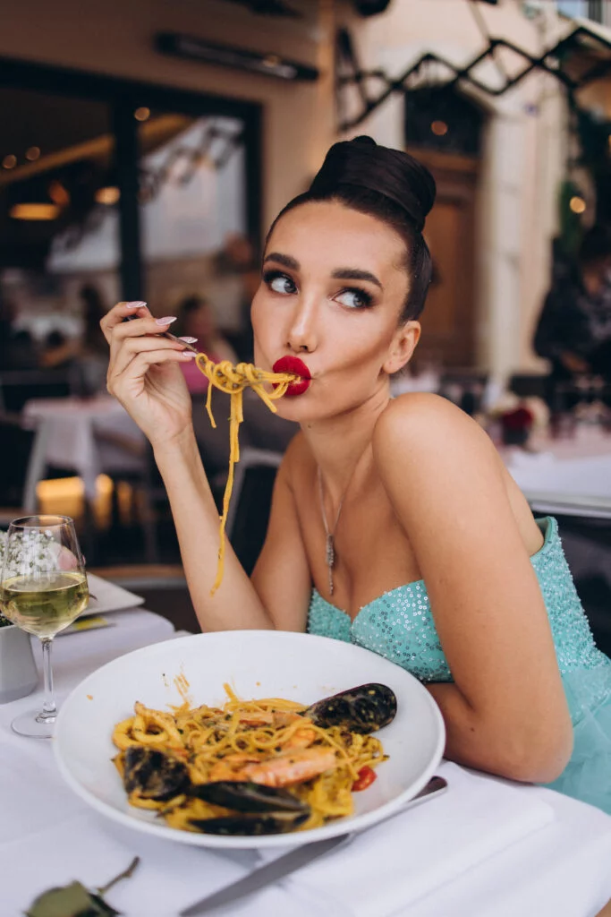 Cannes Photography in Restaurant
