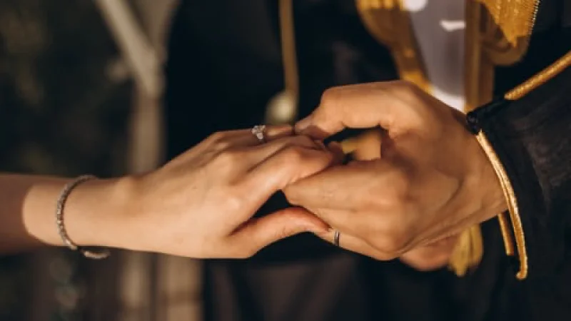 Close-up Proposal Photography