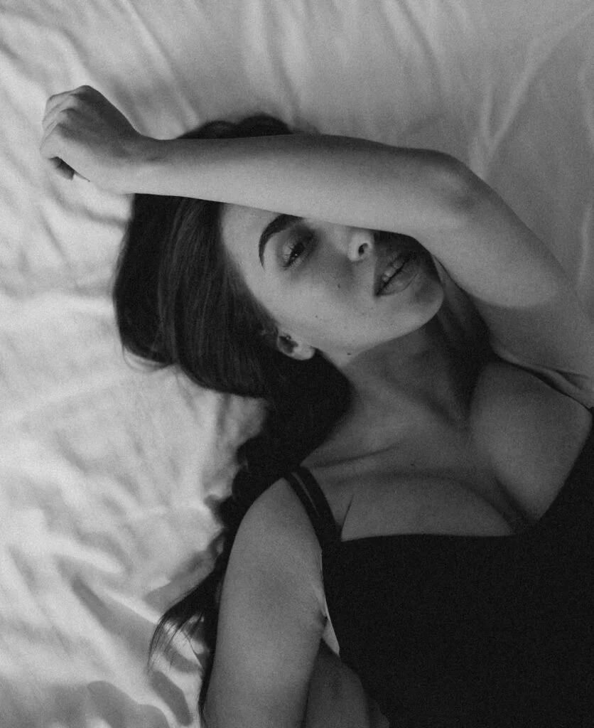 Intimate boudoir photo session by Julia Litvin