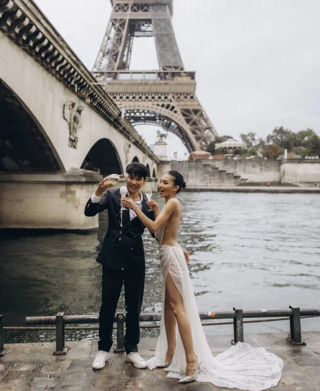 Paris elopement photoshoot